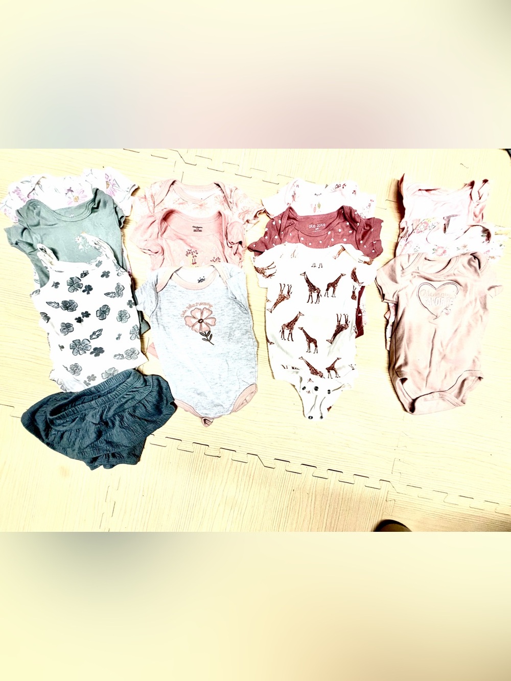 baby girl 13pcs clothing 3-6mos MAKE OFFERS! Check my other baby listings!